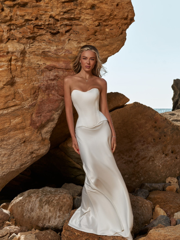 White Satin Set (Corset + Skirt) <span>Pearl Set</span>