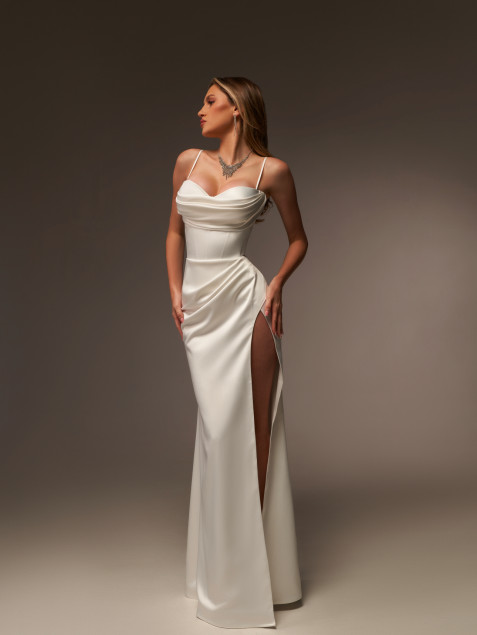 Молочное Платье "Moonlit Whisper"