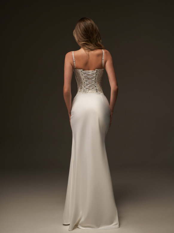 Set (Shiny White Corset + White Satin Skirt) <span>Belle</span>