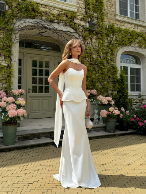 Satin Set in White "Janelle" (Corset + Skirt)