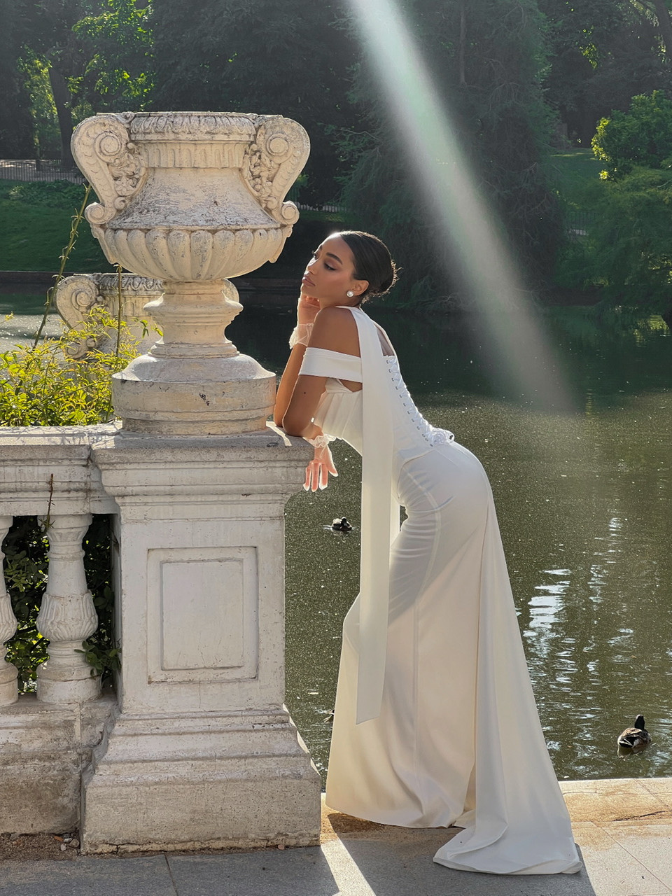 White Satin Corset <span>Soren</span>