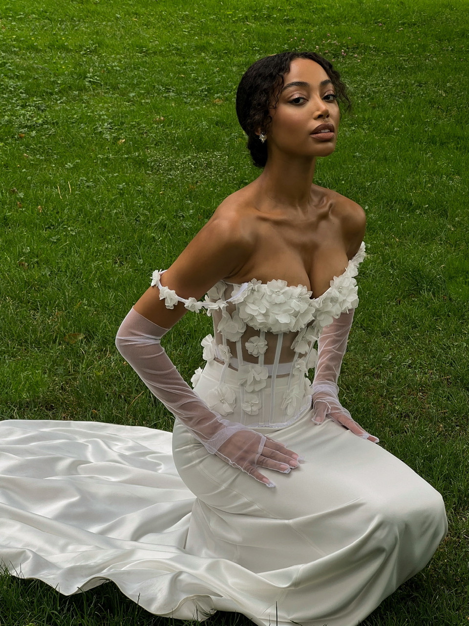 Mesh Corset in White Color <span>Gloria</span>