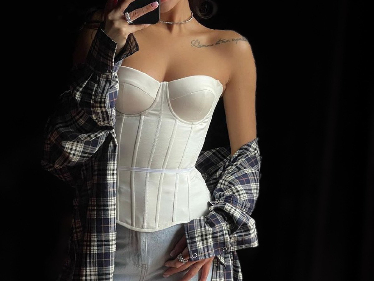 Как сочетать элегантные корсеты с повседневной одеждой в университете