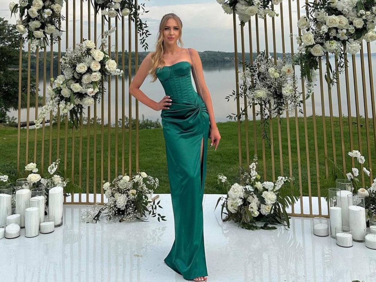 Обновляем гардероб к 1 сентября: стильные платья и юбки