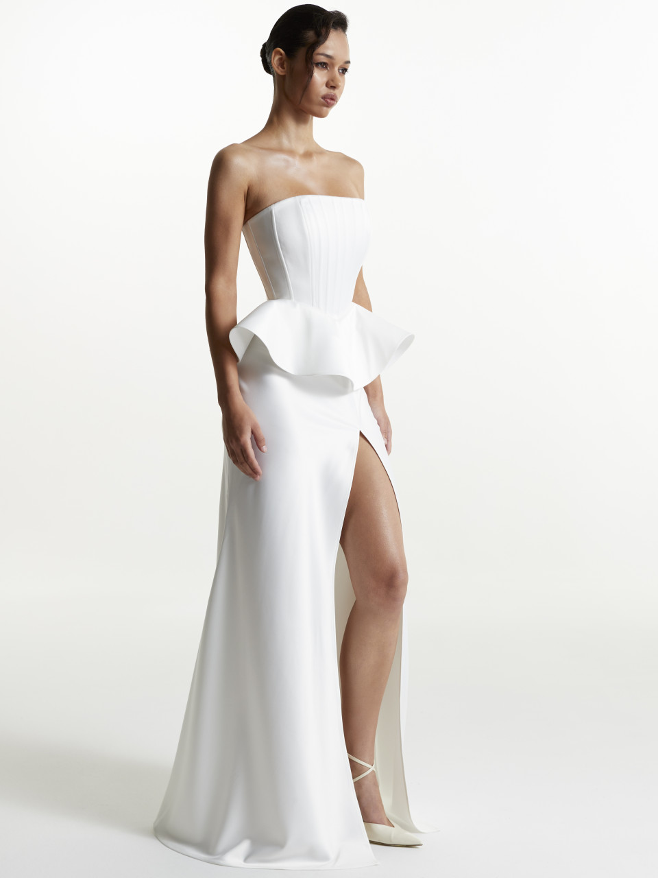 Белый атласный корсет <span>LIVIA</span>