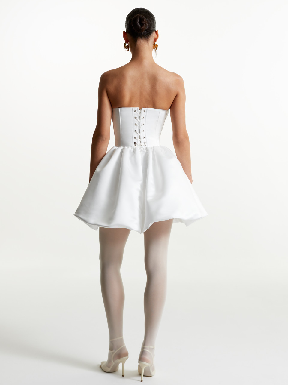 Корсетное платье из свадебной коллекции <span>Laura</span>