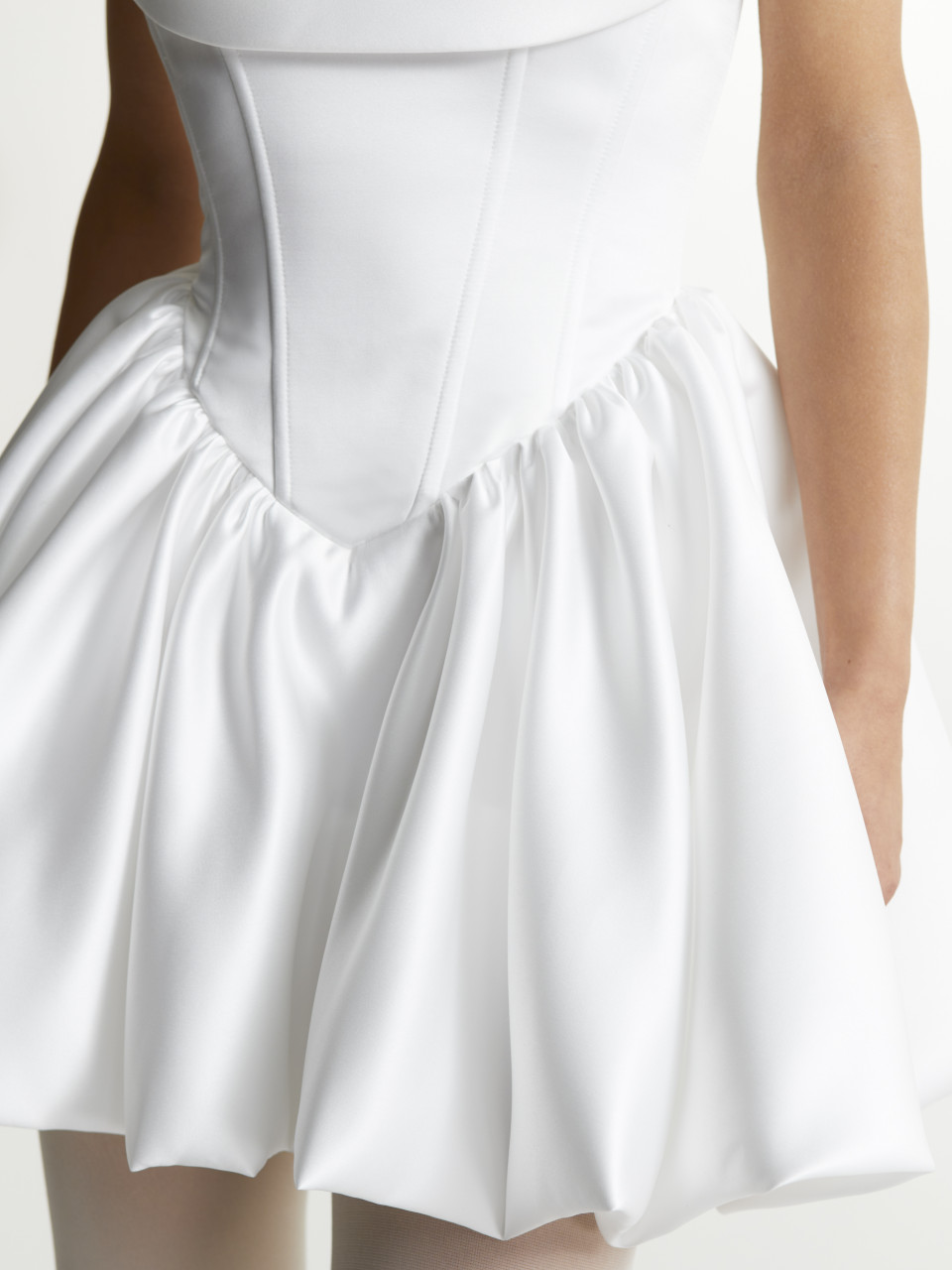 Корсетное платье из свадебной коллекции <span>Laura</span>