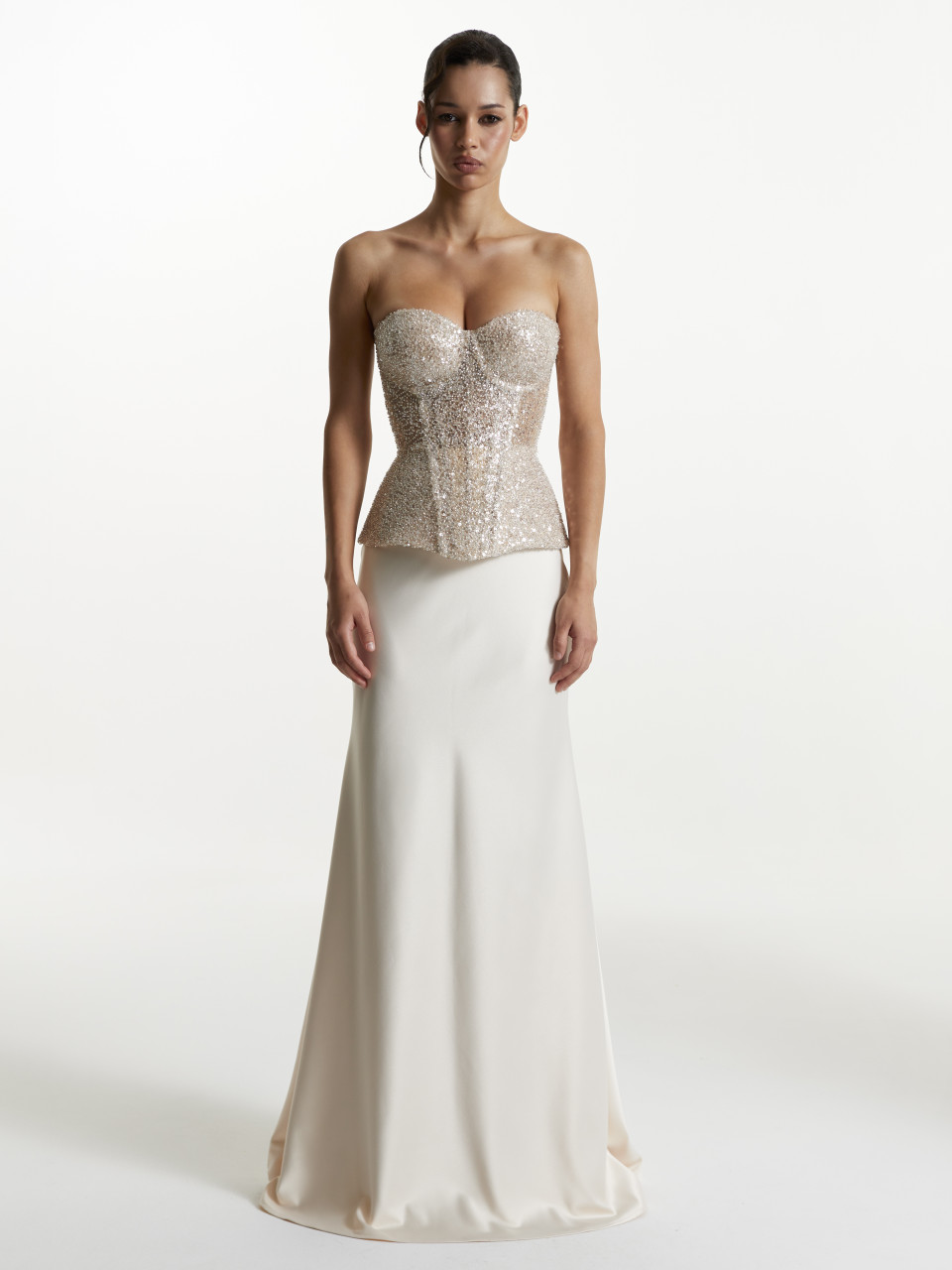 Блестящий комплект золотого цвета <span>LUMIÈRE</span>