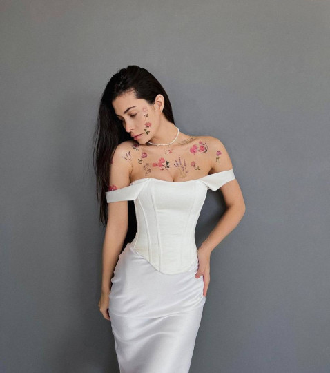 Как выбрать корсет для выпускного платья